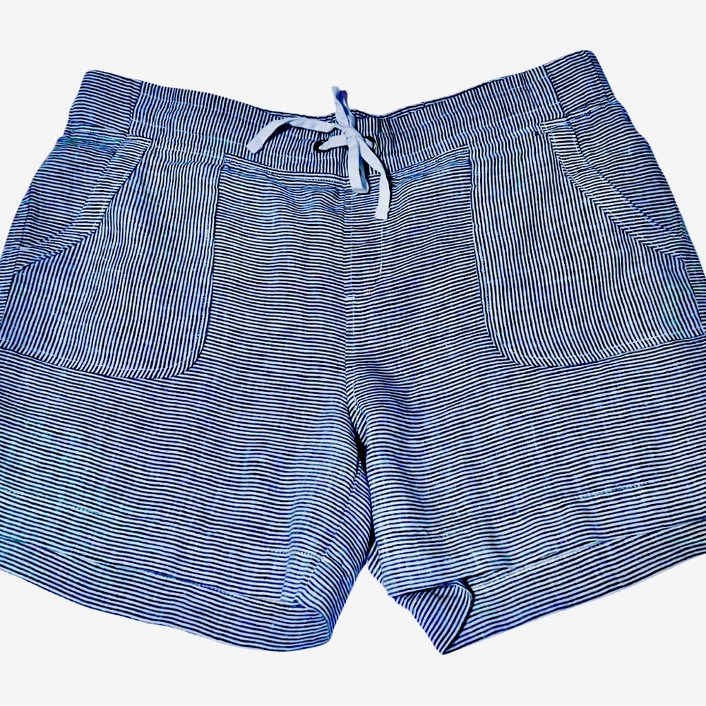 Athleta Linen Navy/White Stripe Short Like New